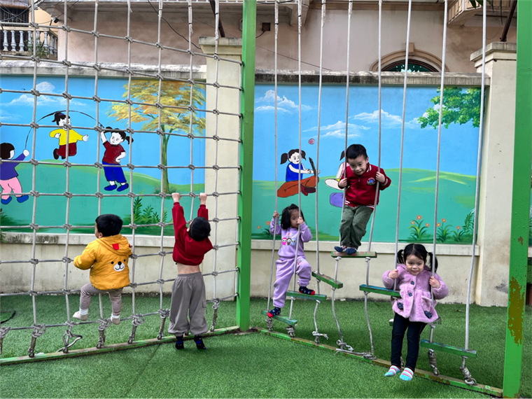 2024-12-18 12:32:14.261000