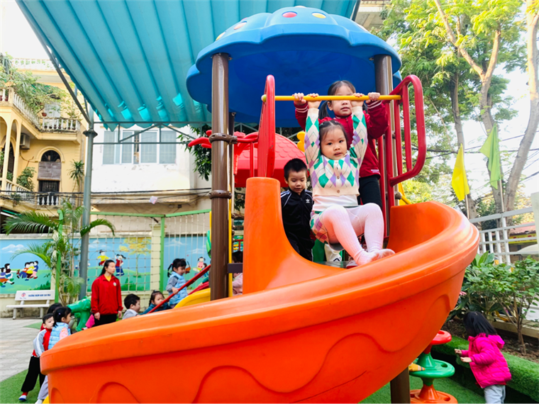 2024-12-18 12:35:53.904000