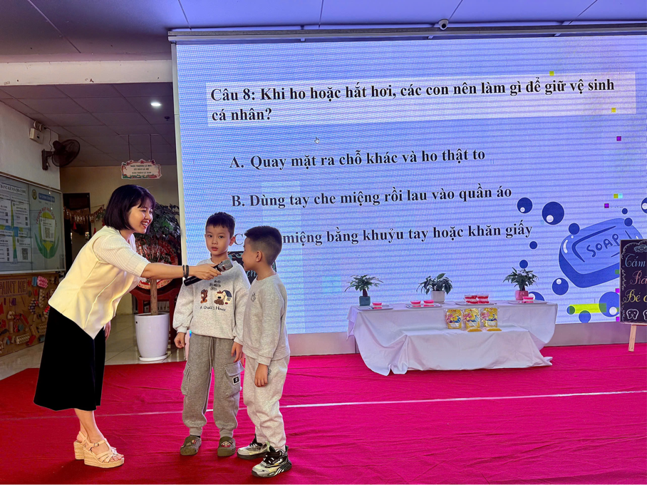 2025-11-28 12:23:53.907000