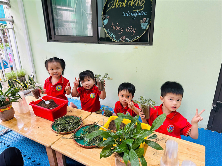 2025-05-14 12:45:44.886000