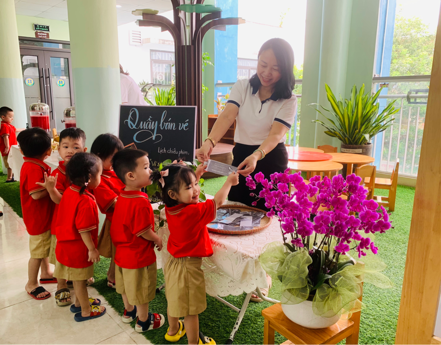 2025-09-24 12:56:18.944000