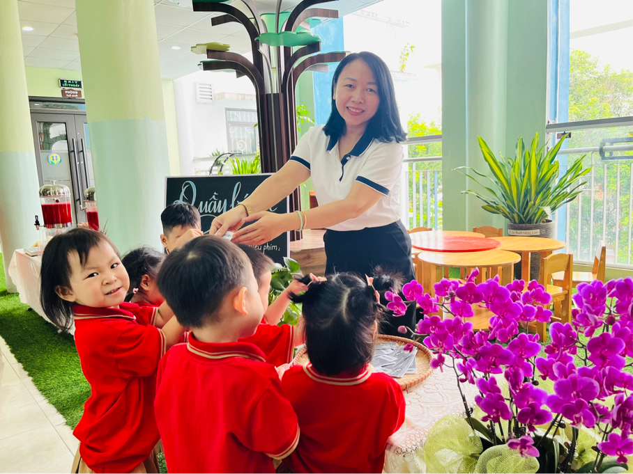 2025-09-24 12:55:05.764000