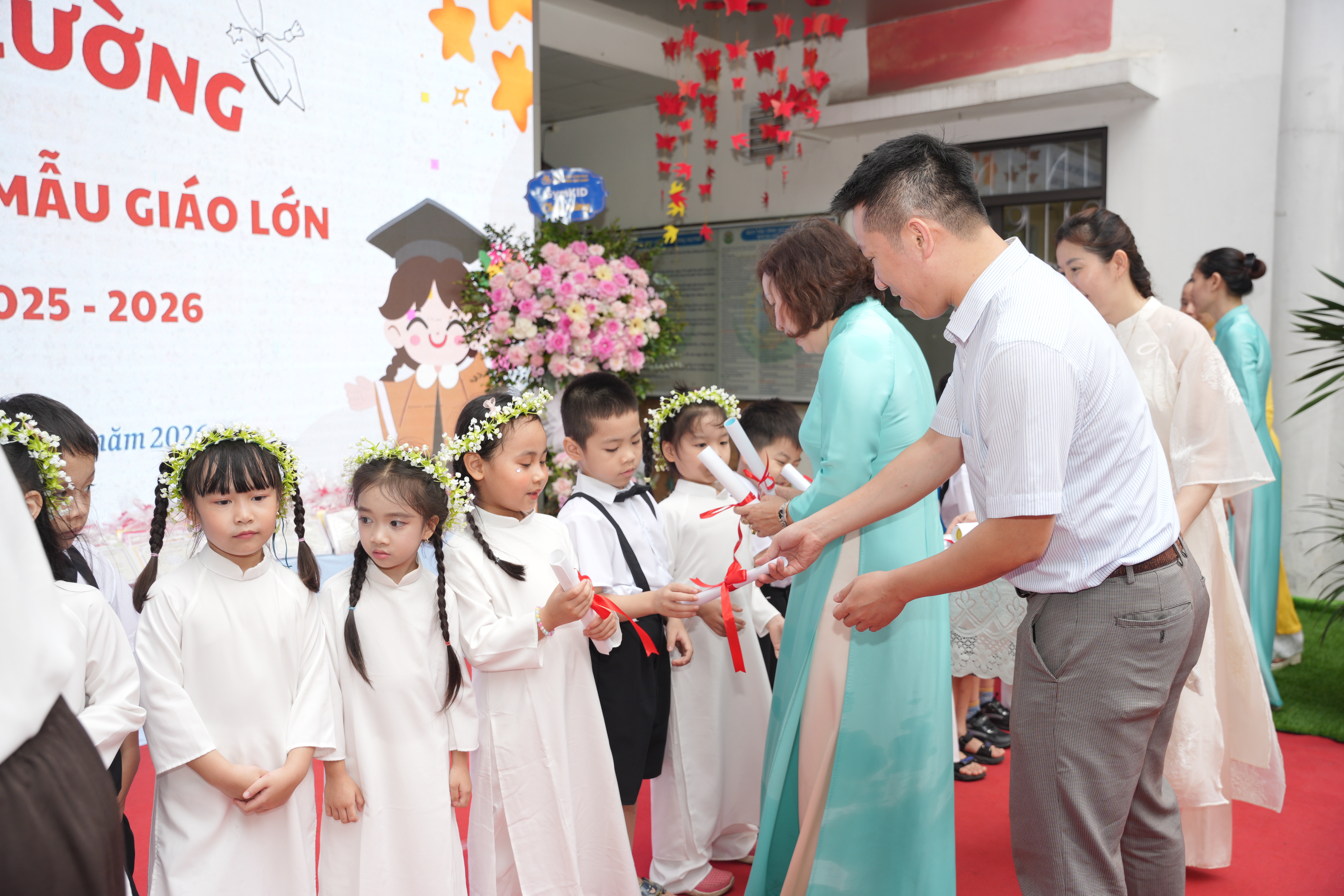 D:\20.5 Ảnh Sao Mai\THQ05154.JPG
