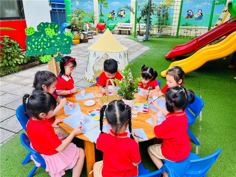 Cùng chung tay để tăng cường và bảo vệ sức khỏe cho trẻ